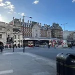 Chic Flat Near Buckingham Palace & Victoria Station