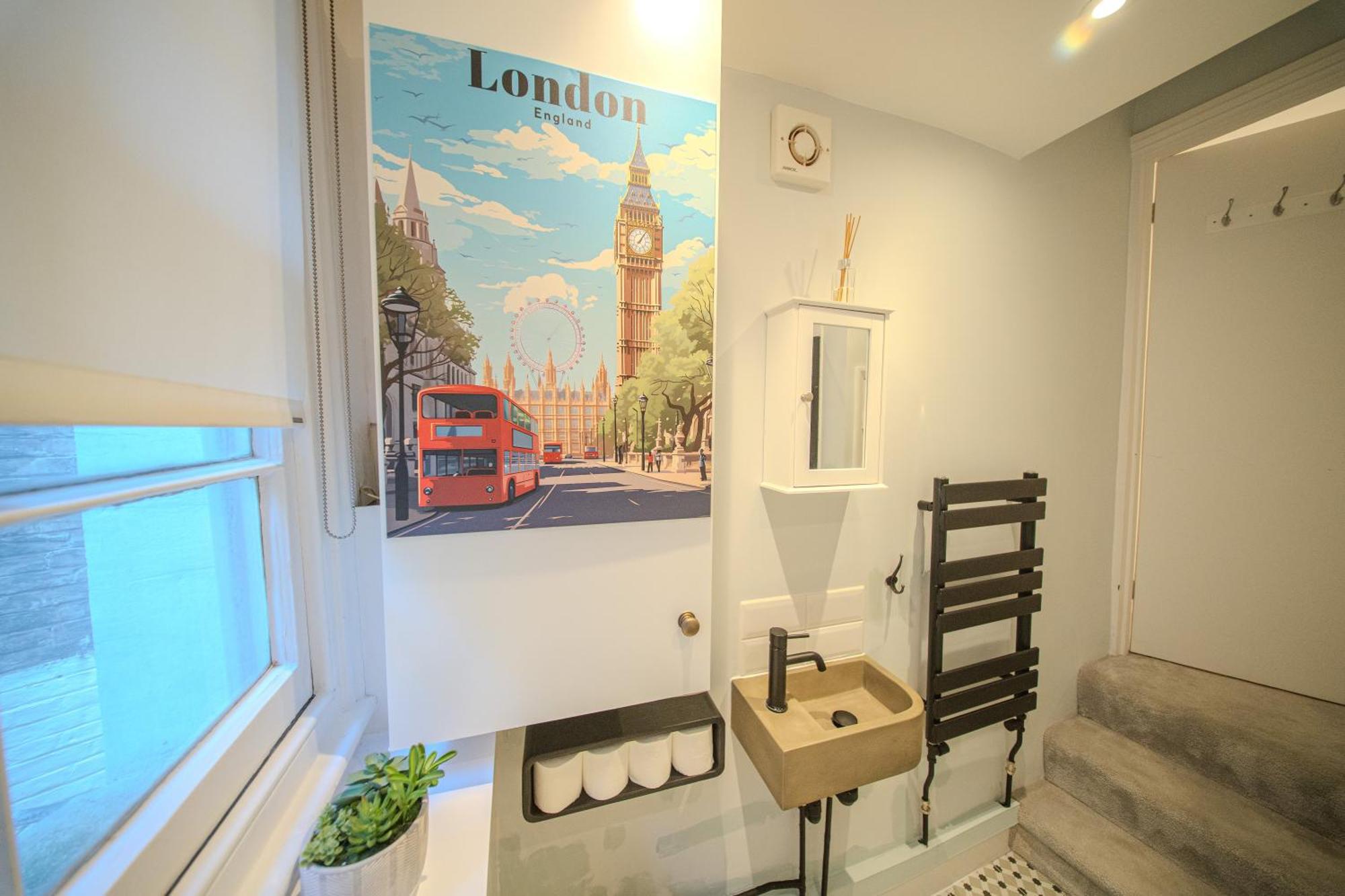 Chic Flat Near Buckingham Palace & Victoria Station