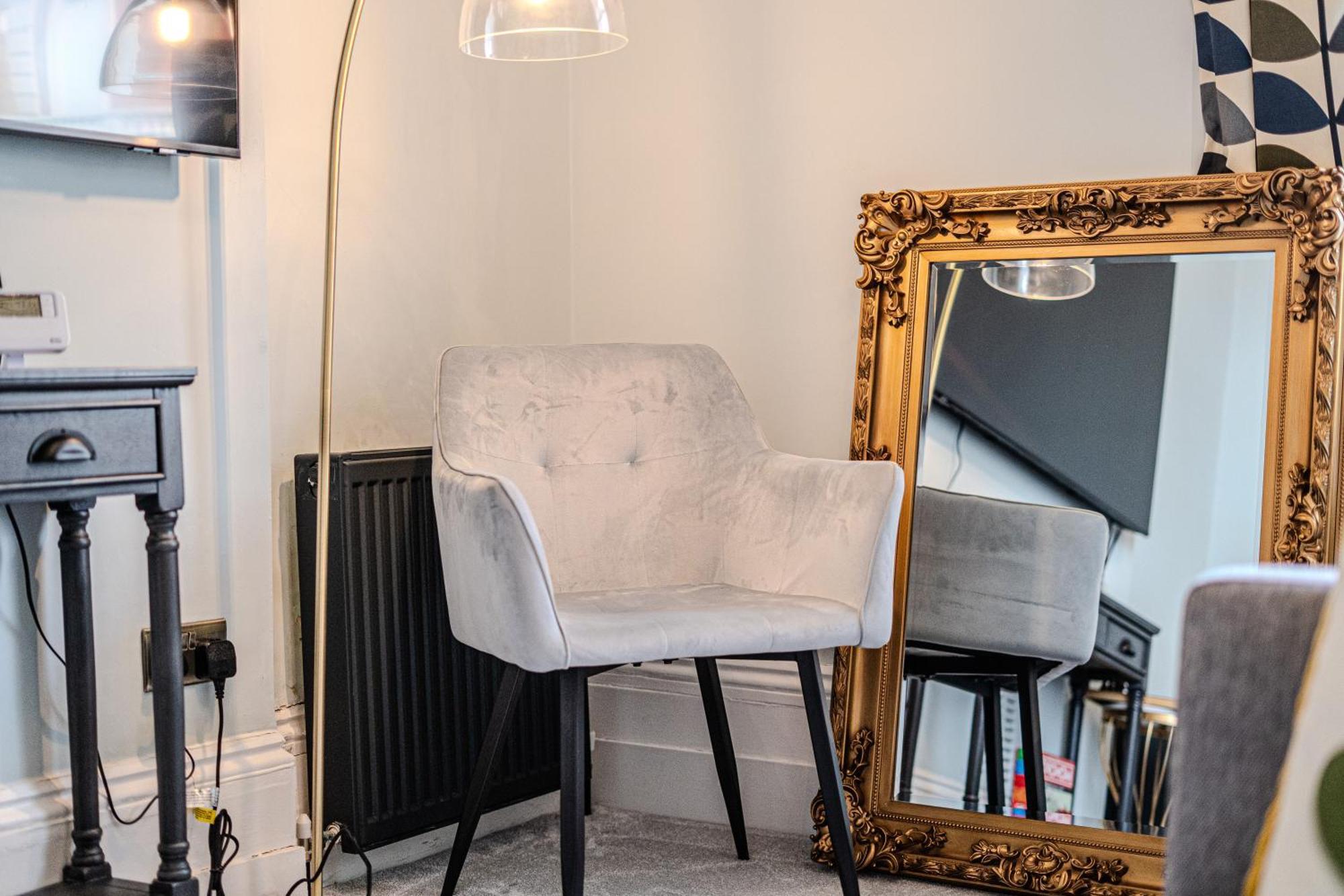 Chic Flat Near Buckingham Palace & Victoria Station * Londra