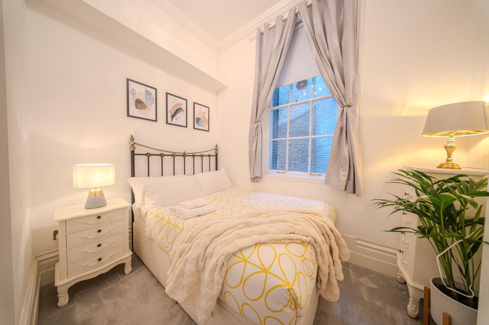 Chic Flat Near Buckingham Palace & Victoria Station