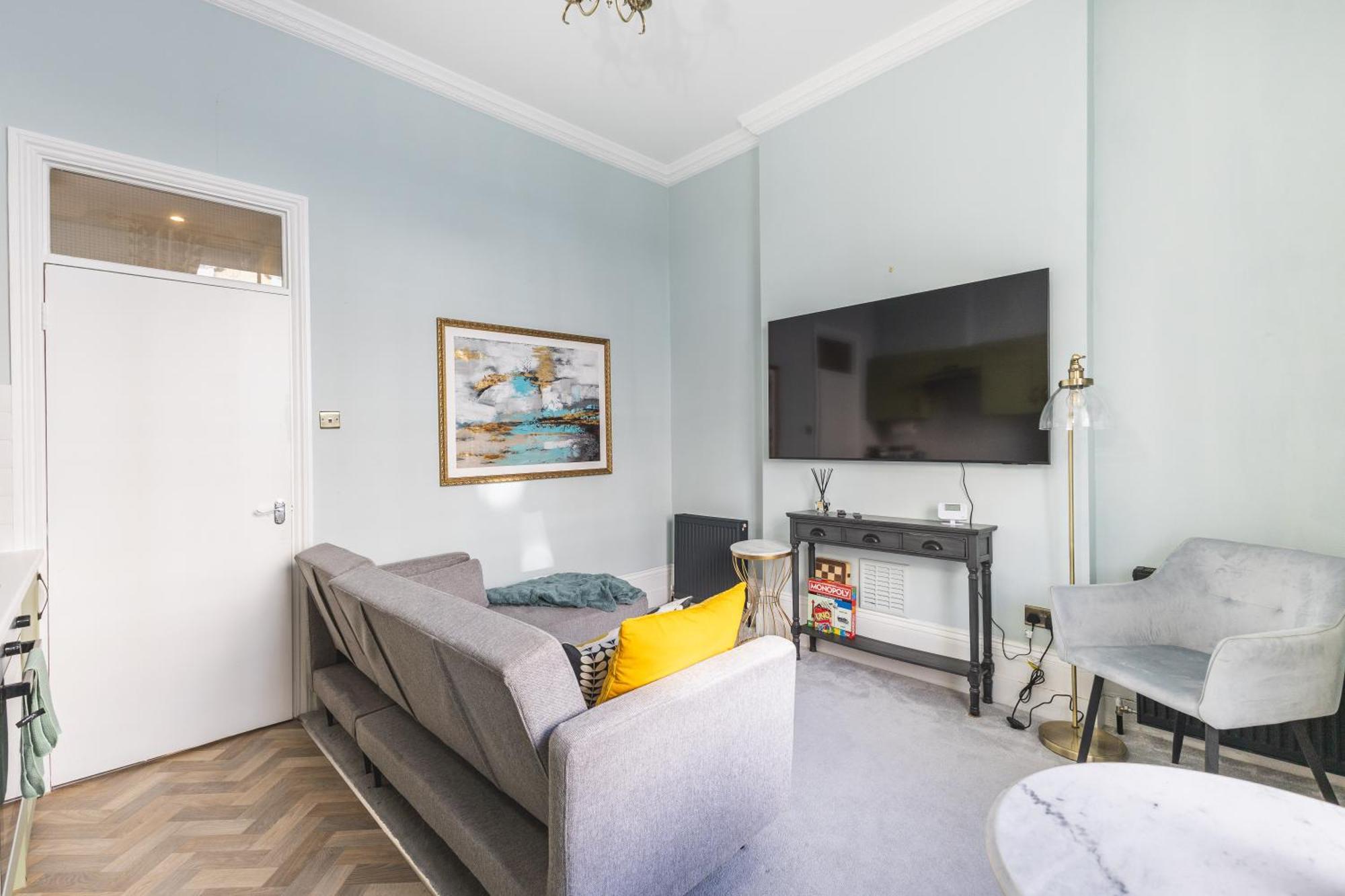 Chic Flat Near Buckingham Palace & Victoria Station *